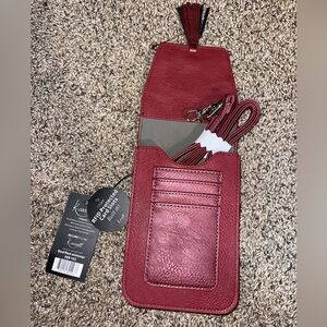 Women’s Crossbody Wallet